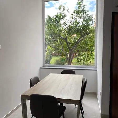 펜션 Loft Anna D'este - Design & Garden - 콰르투 산텔레나